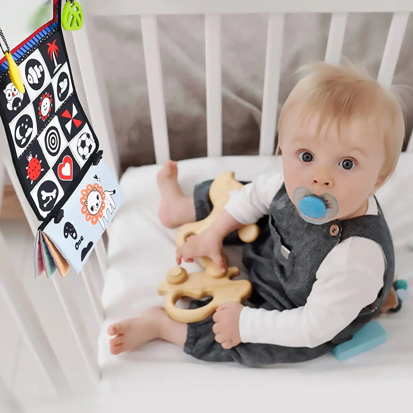 Baby Cloth Book with Distorting Mirror Soft Cartoon Parent-child Interactive Early Educational Montessori Toy for Children